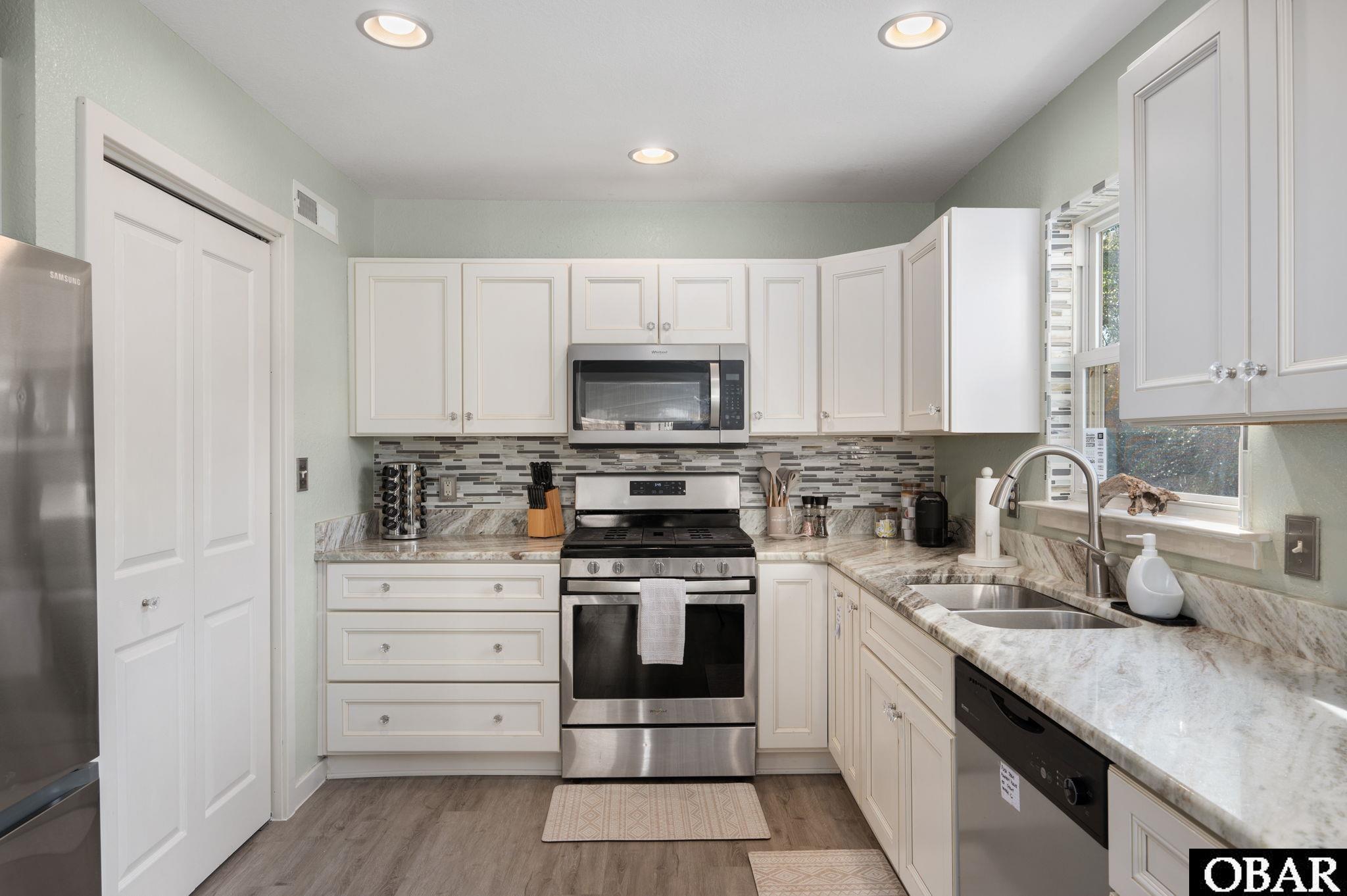 111 Sir Walter Raleigh Drive Kill Devil Hills, NC 27948 - Photo 11 of 50