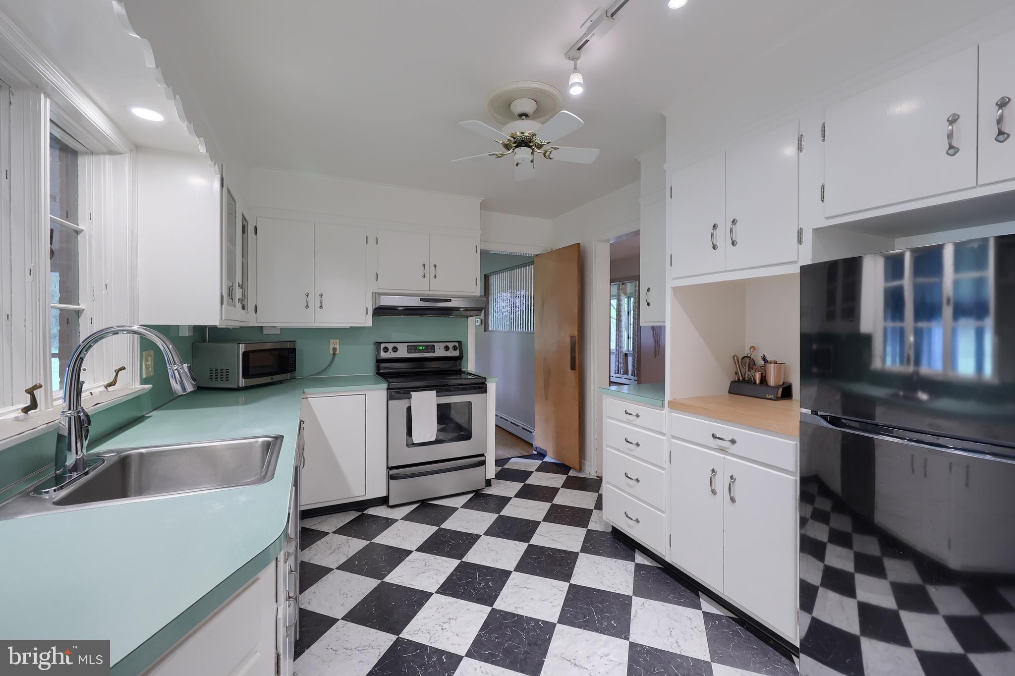 376 Arbor Road Lancaster, PA 17601 - Photo 18 of 48 Gallery Image 18