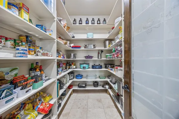 $880,000 | 729 Meadow Drive, McLendon-Chisholm, TX 75032