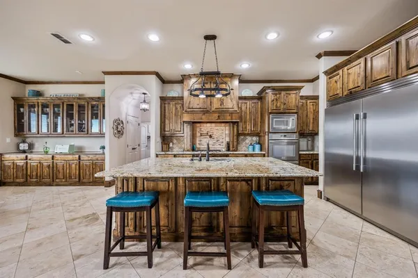 $880,000 | 729 Meadow Drive, McLendon-Chisholm, TX 75032
