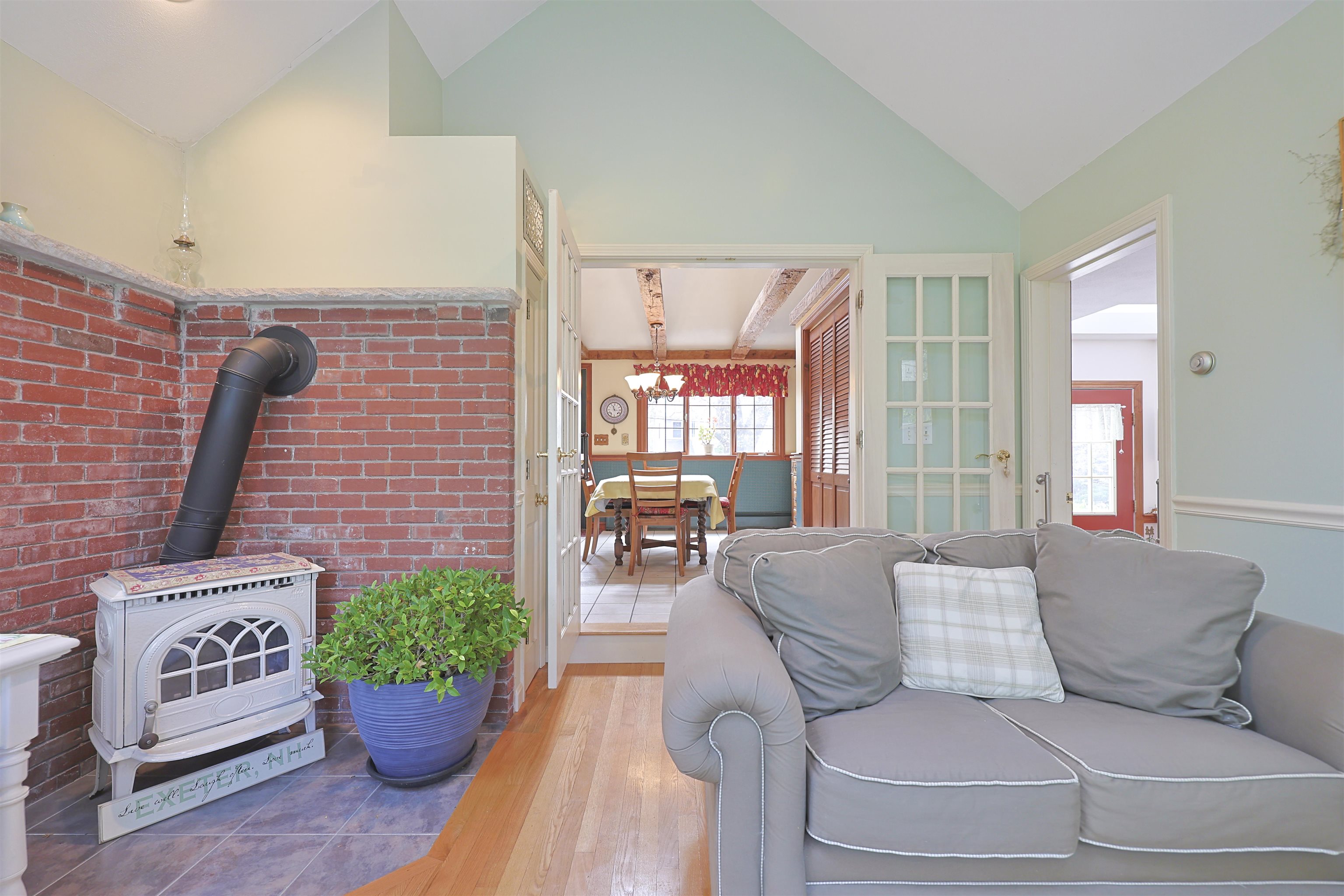 95 Kingston Road Exeter, NH 03833 - Photo 10 of 60