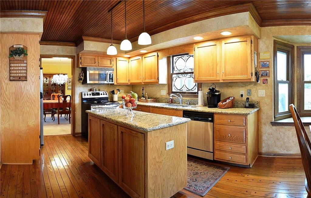 13024 Wembly Road Carmel, IN 46033 - Photo 9 of 24 Gallery Image 9