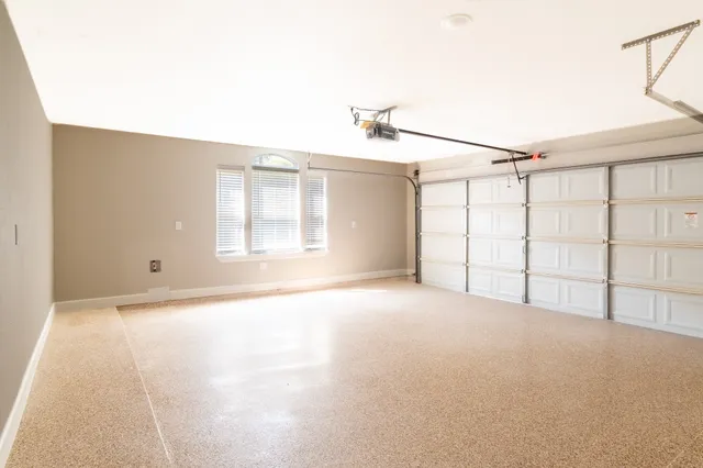 $320,000 | 1458 River Oaks Drive, Huntsville, TX 77340