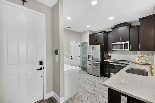 $3,000 | 2419 Foggy Creek Circle, Clearwater, FL 33764