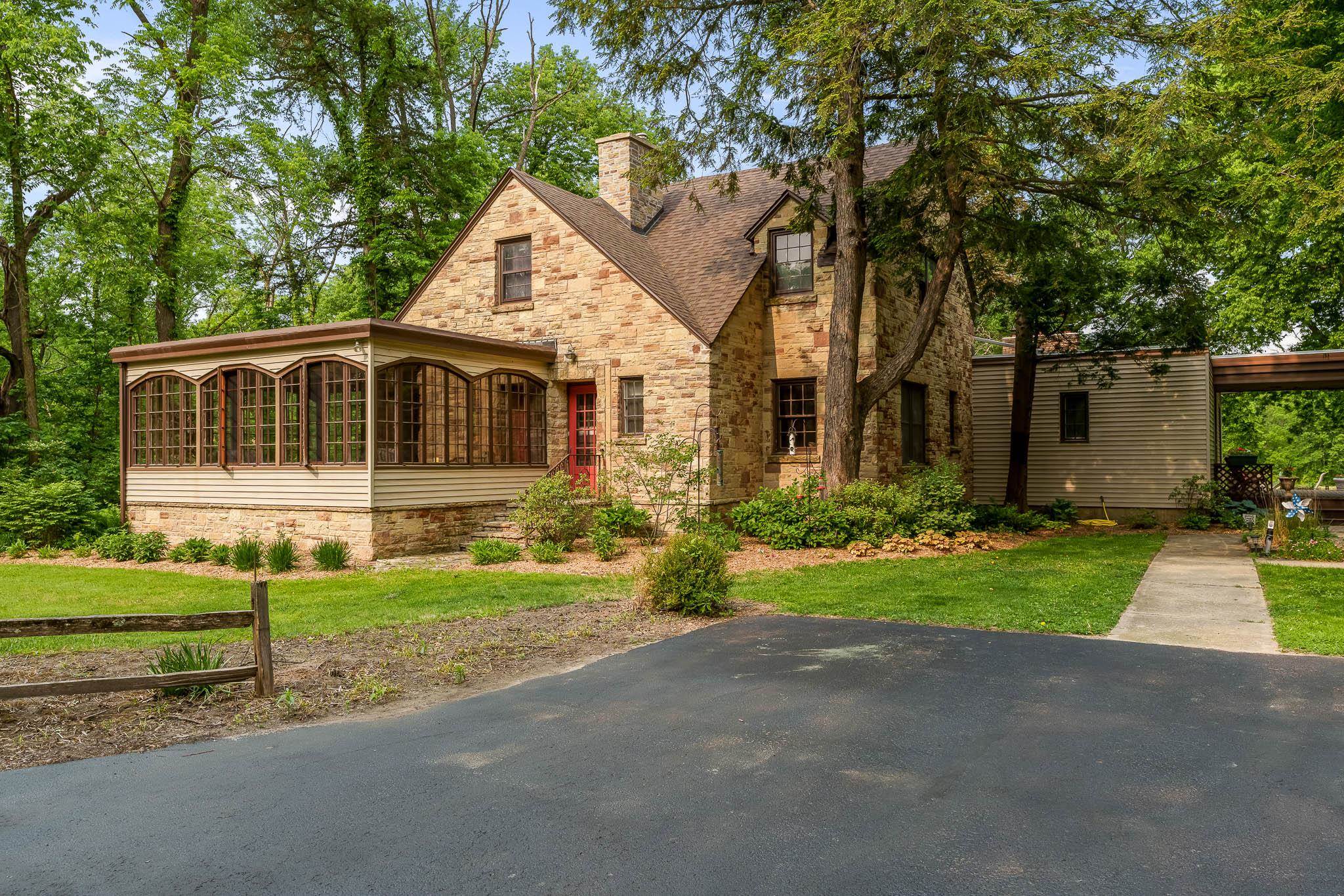 2373 Geddes Road Rockford, IL 61103 - Photo 5 of 97