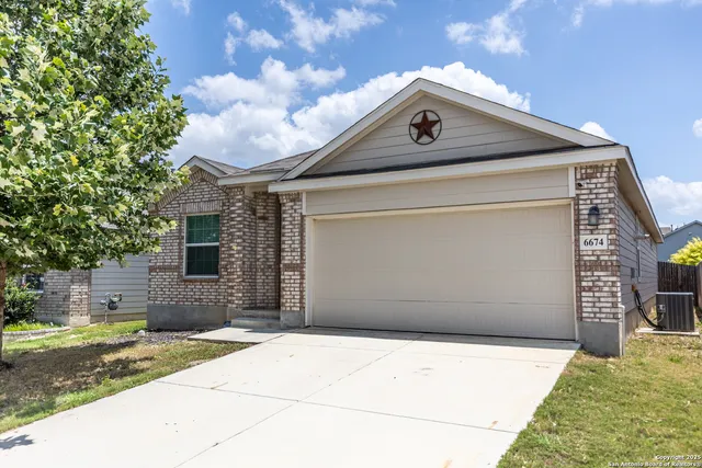$1,650 | 6674 Beehive Drive, San Antonio, TX 78252
