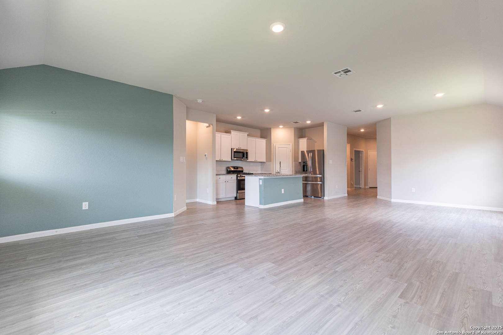 6674 Beehive Drive San Antonio, TX 78252 - Photo 17 of 30