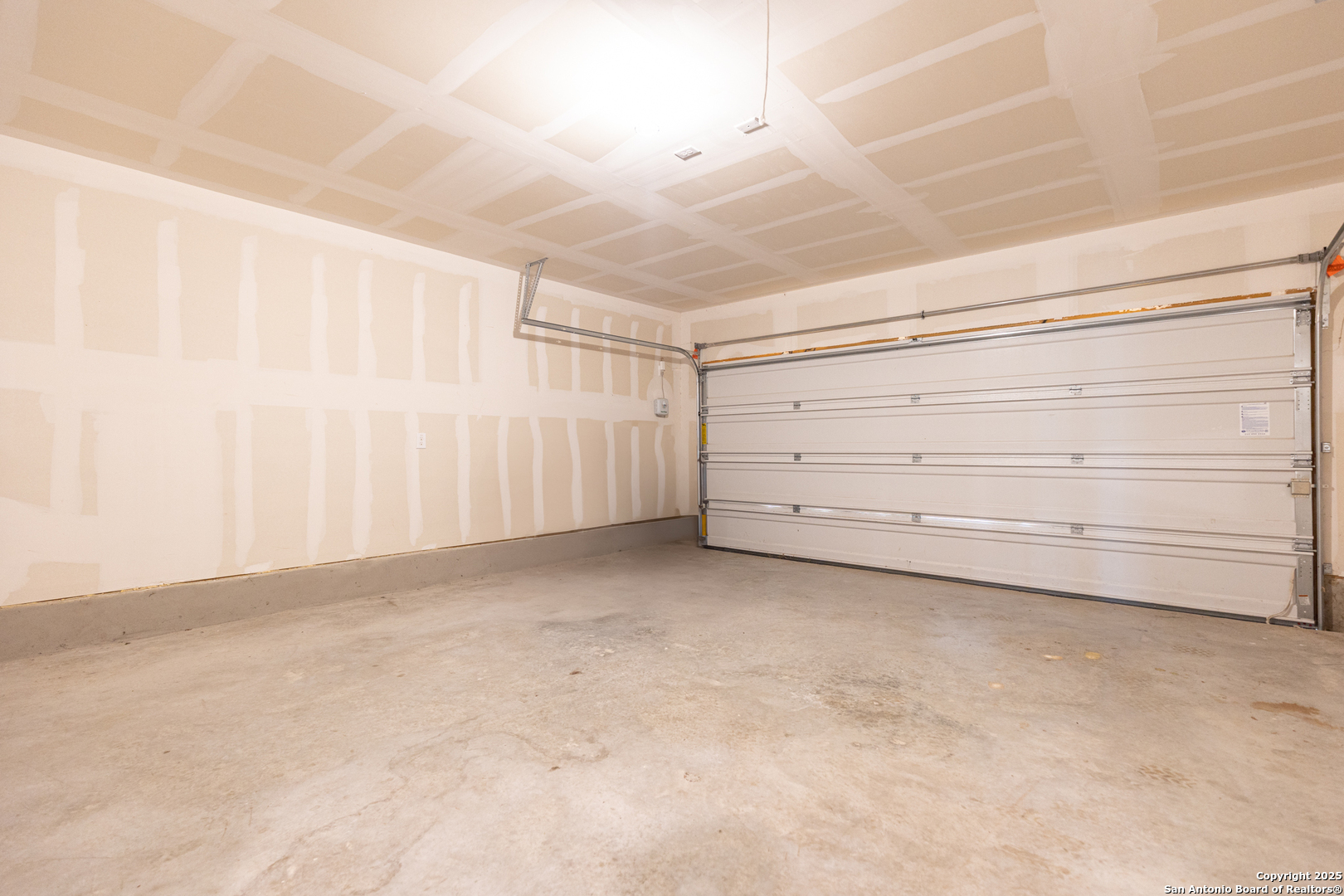 6674 Beehive Drive San Antonio, TX 78252 - Photo 26 of 30