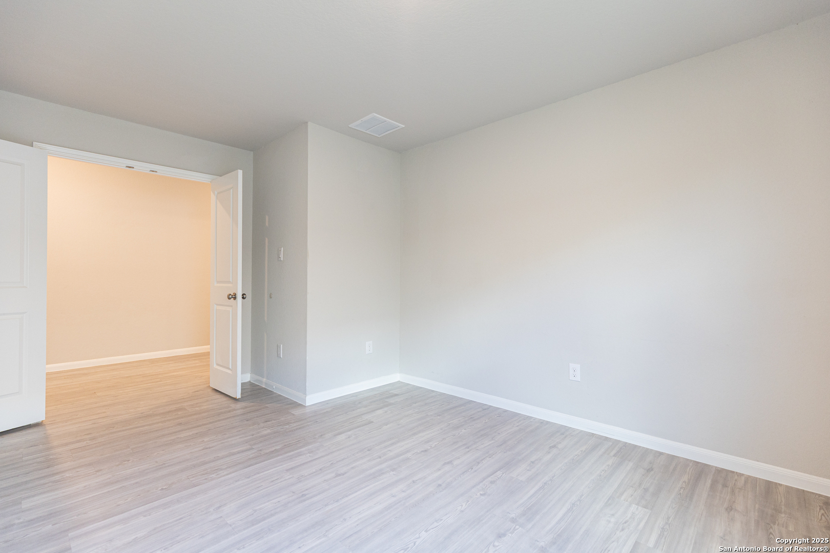 6674 Beehive Drive San Antonio, TX 78252 - Photo 10 of 30