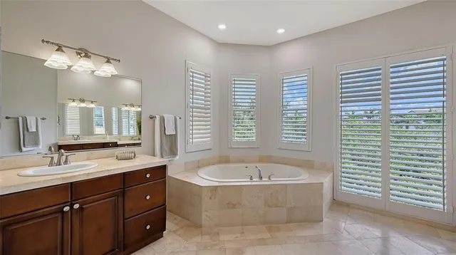 $1,399,000 | 7154 Hawks Harbor Circle, Bradenton, FL 34207
