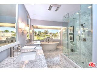 11352 Chalon Road Los Angeles, CA 90049 - Photo 14 of 27 Gallery Image 14