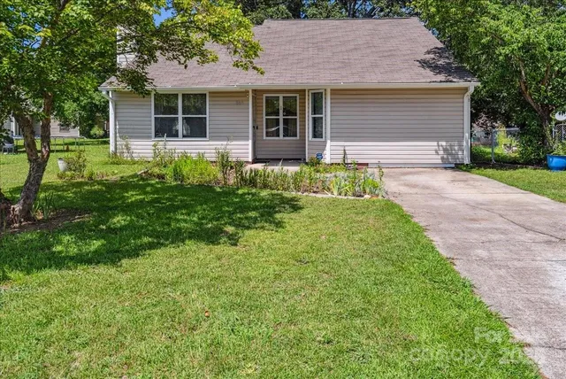 $199,999 | 248 Flowerwood Drive, Hopkins, SC 29061