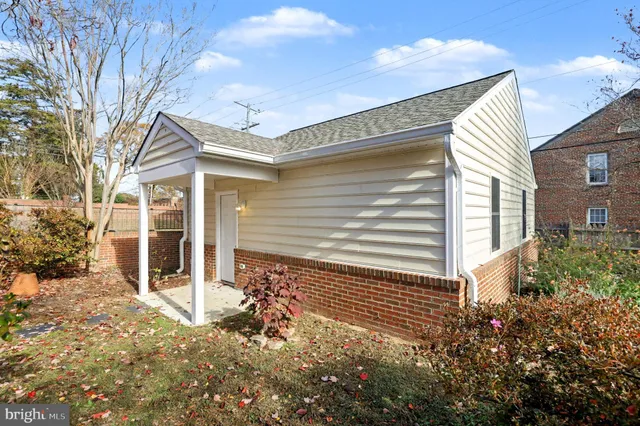 a picture of floor plan