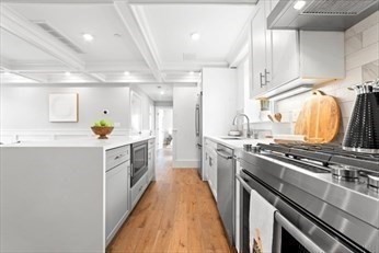 42 Bow Street, Unit 5 Somerville, MA 02143 - Photo 14 of 34