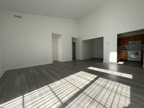 $2,000 | 367 Heather Croft, Unit 367, Egg Harbor Township, NJ 08234