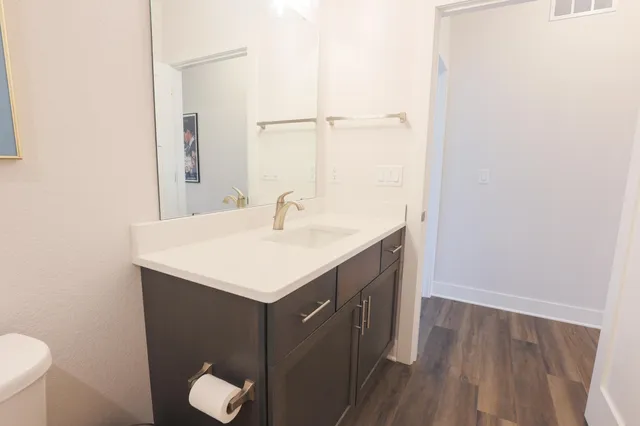 $729,900 | N28W25158 Pkwy Rdg Circle, Unit B, Pewaukee, WI 53072