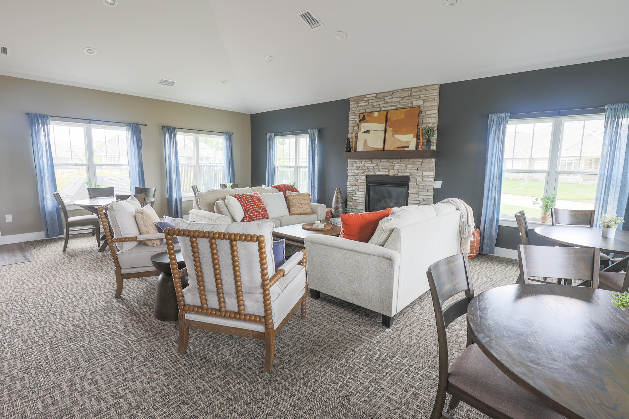 N28W25158 Pkwy Rdg Circle, Unit B Pewaukee, WI 53072 - Photo 78 of 86 Community Room