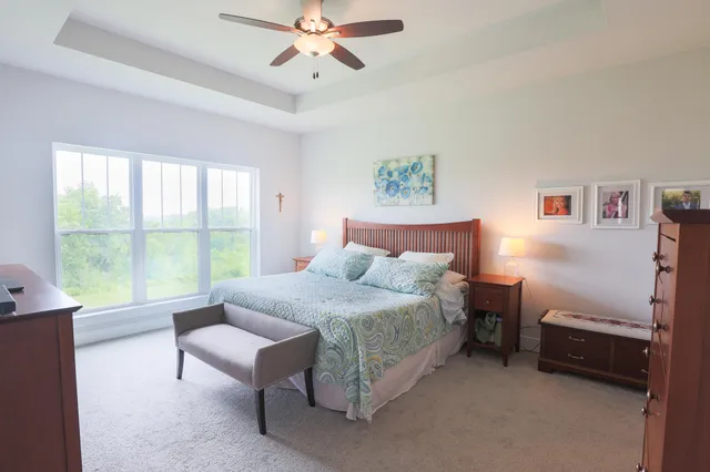 $729,900 | N28W25158 Pkwy Rdg Circle, Unit B, Pewaukee, WI 53072