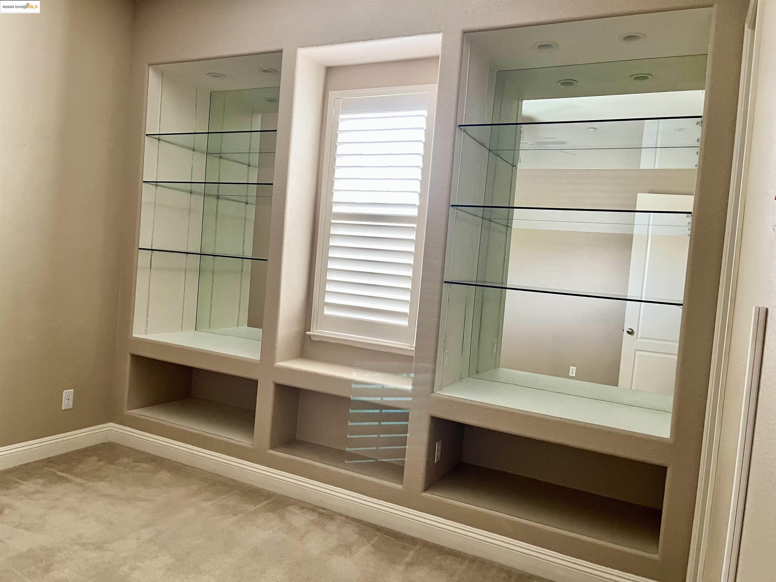 2497 Winged Foot Road Brentwood, CA 94513 - Photo 6 of 16 a bathroom with a window