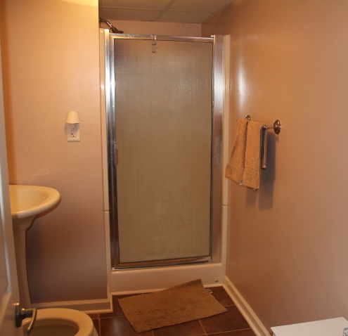 2328 Idavere Road Southwest Roanoke, VA 24015 - Photo 11 of 17 IMG_2504