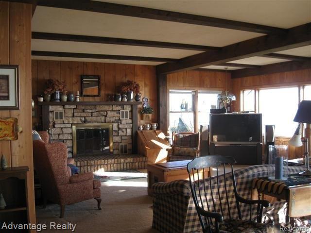7851 River Road Marine City, MI 48039 - Photo 4 of 25 IMG_1215 (Small).JPG