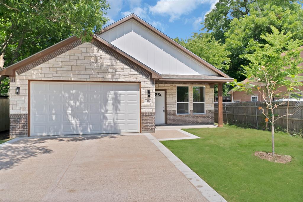 1112 Trinity Street Cleburne, TX 76031 - Photo 3 of 36