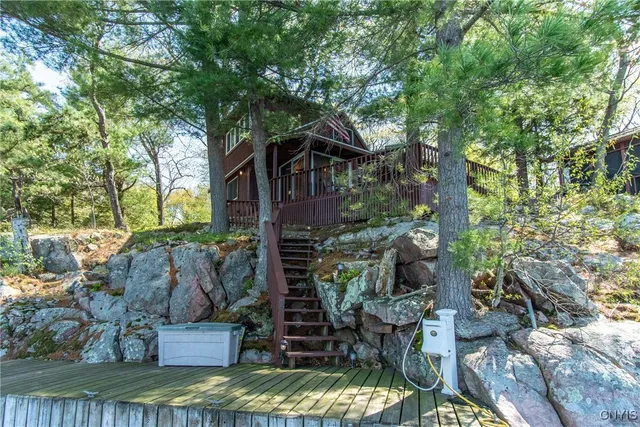 $409,000 | 2 Mink, Hammond, NY 13646