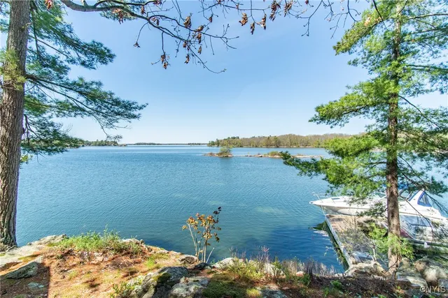 $409,000 | 2 Mink, Hammond, NY 13646