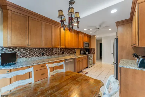 $1,175,000 | 9 Seaside Court, Margate City, NJ 08402