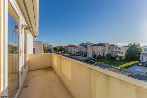 $1,175,000 | 9 Seaside Court, Margate City, NJ 08402