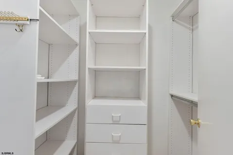 $1,175,000 | 9 Seaside Court, Margate City, NJ 08402