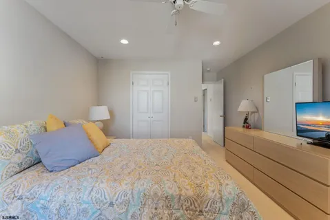 $1,175,000 | 9 Seaside Court, Margate City, NJ 08402