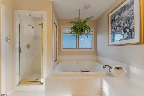 $1,175,000 | 9 Seaside Court, Margate City, NJ 08402