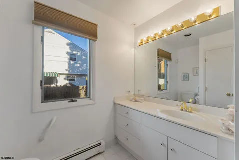 $1,175,000 | 9 Seaside Court, Margate City, NJ 08402