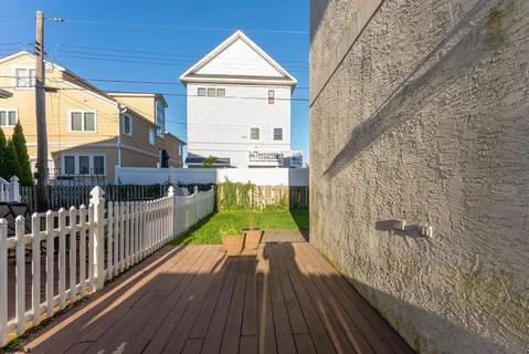 $1,175,000 | 9 Seaside Court, Margate City, NJ 08402