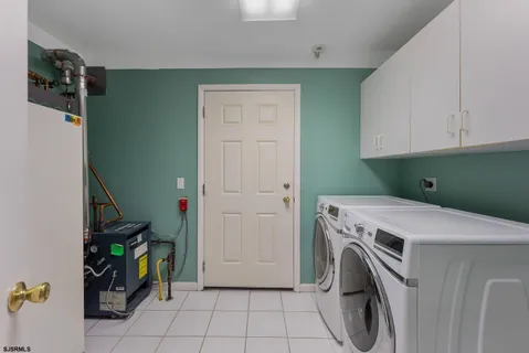 $1,175,000 | 9 Seaside Court, Margate City, NJ 08402