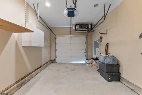 $1,175,000 | 9 Seaside Court, Margate City, NJ 08402