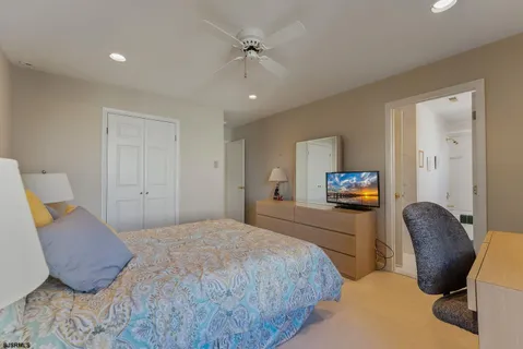 $1,175,000 | 9 Seaside Court, Margate City, NJ 08402