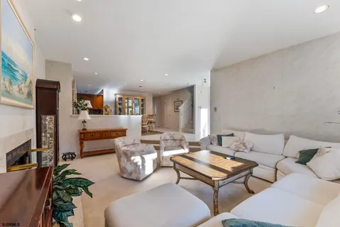 $1,175,000 | 9 Seaside Court, Margate City, NJ 08402