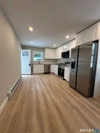 $3,185 | 386 East Street, New Britain, CT 06051