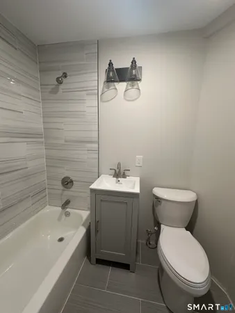 $3,185 | 386 East Street, New Britain, CT 06051