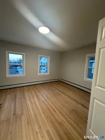 $3,185 | 386 East Street, New Britain, CT 06051