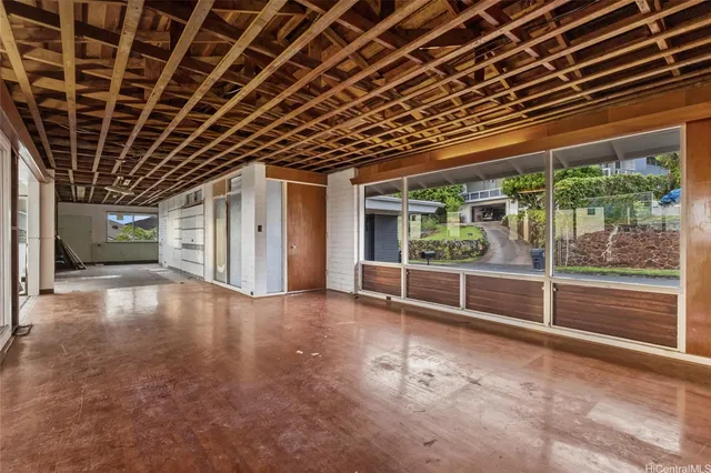 $2,300,000 | 2641 Aaliamanu Place, Honolulu, HI 96813