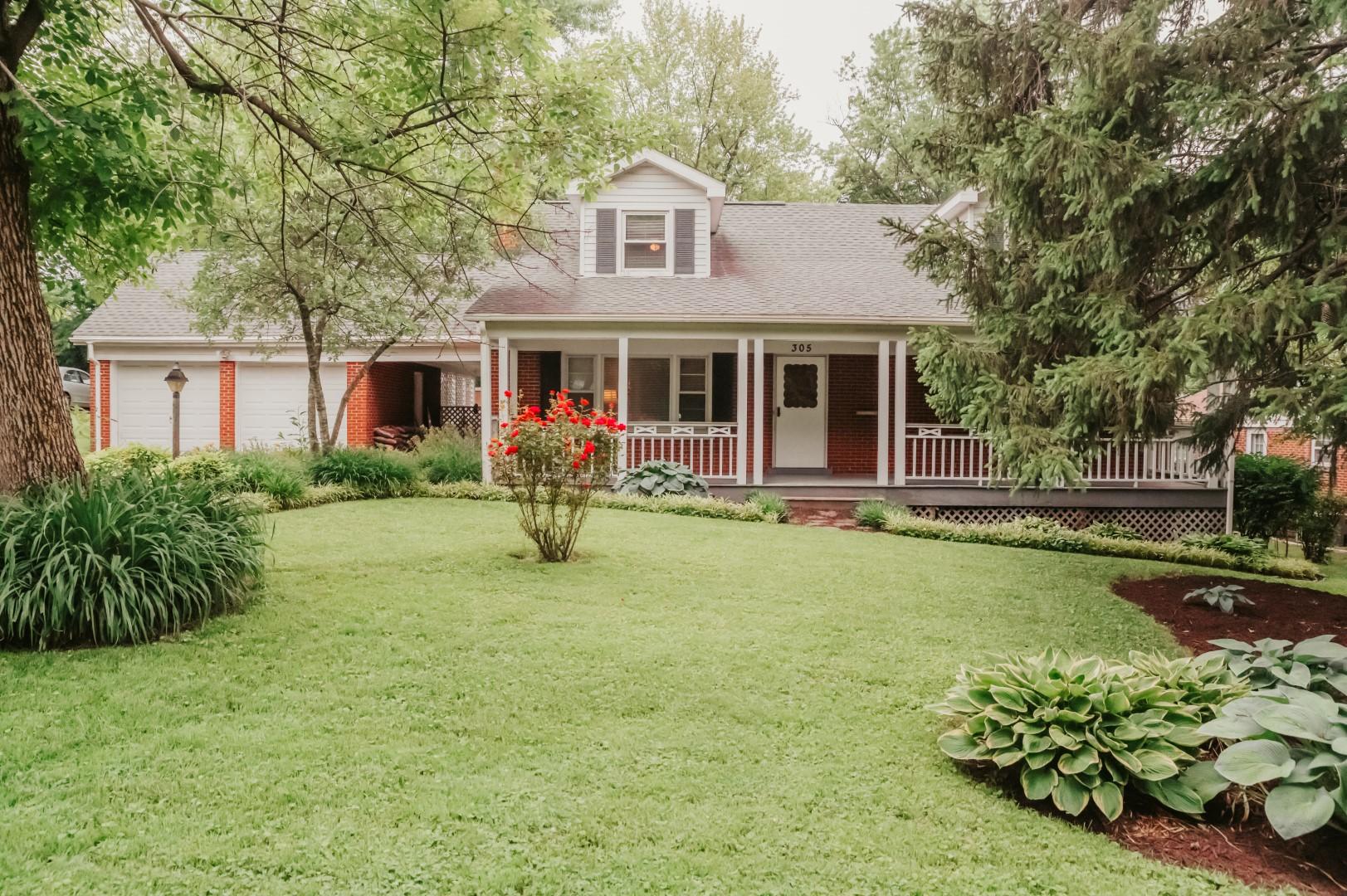 305 Strathmore Road Lexington, KY 40505 - Photo 1 of 21 AZB_2139 (Large)
