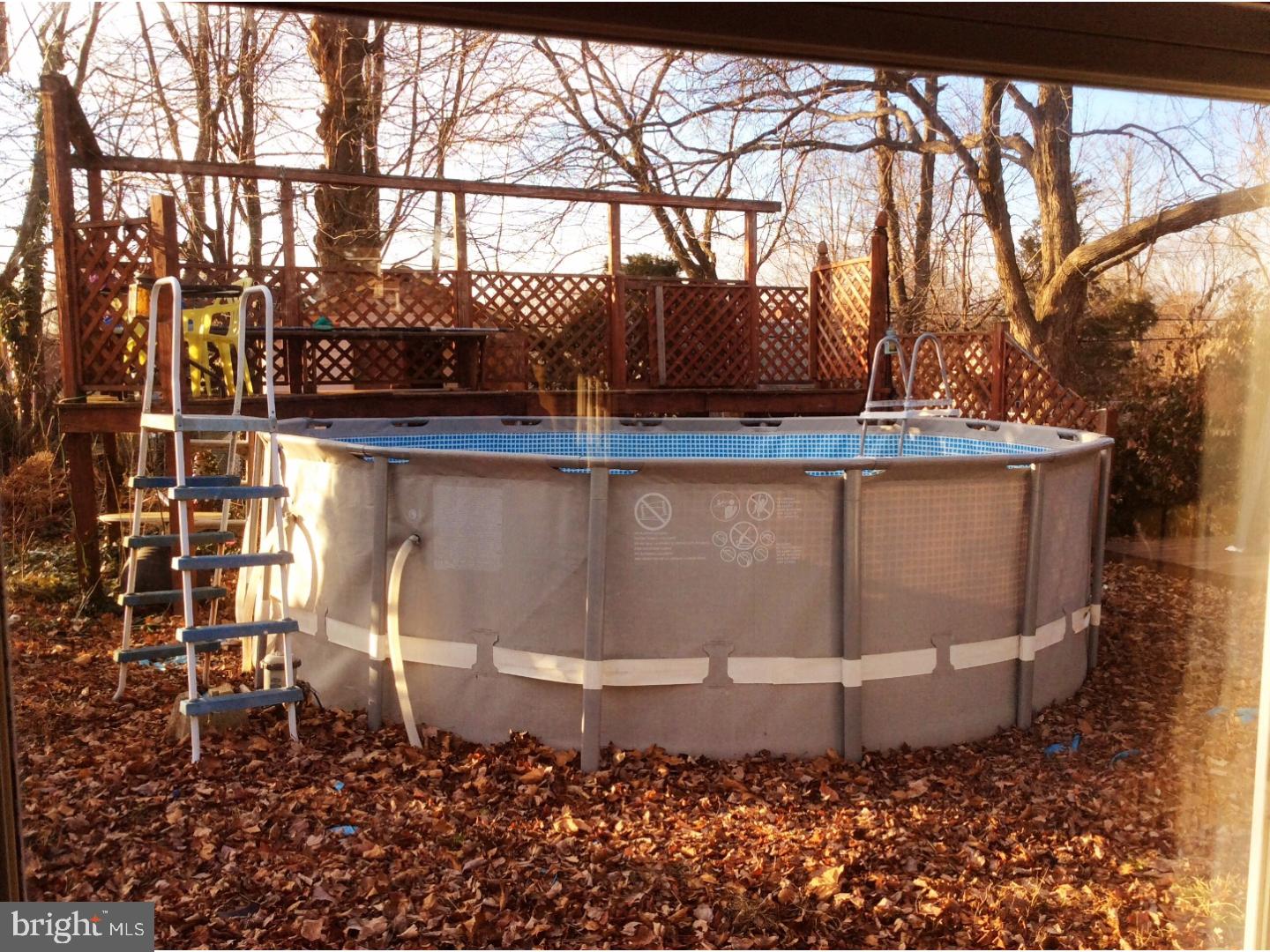 9334 Academy Road Philadelphia, PA 19114 - Photo 25 of 25 Back Yard
