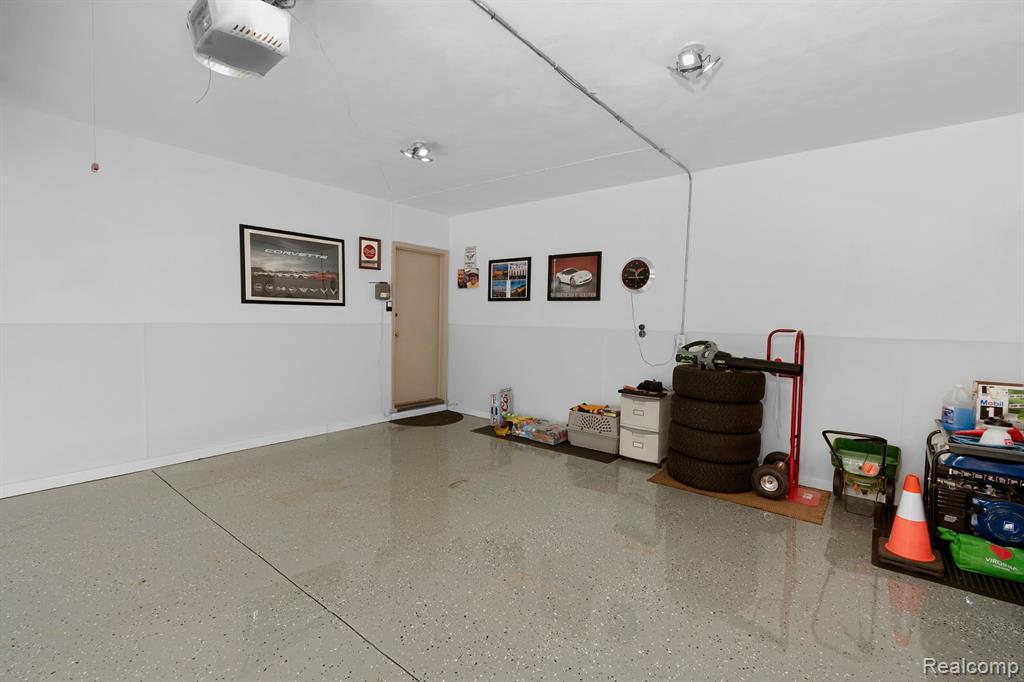 580 Cook Road Grosse Pointe Woods, MI 48236 - Photo 47 of 48