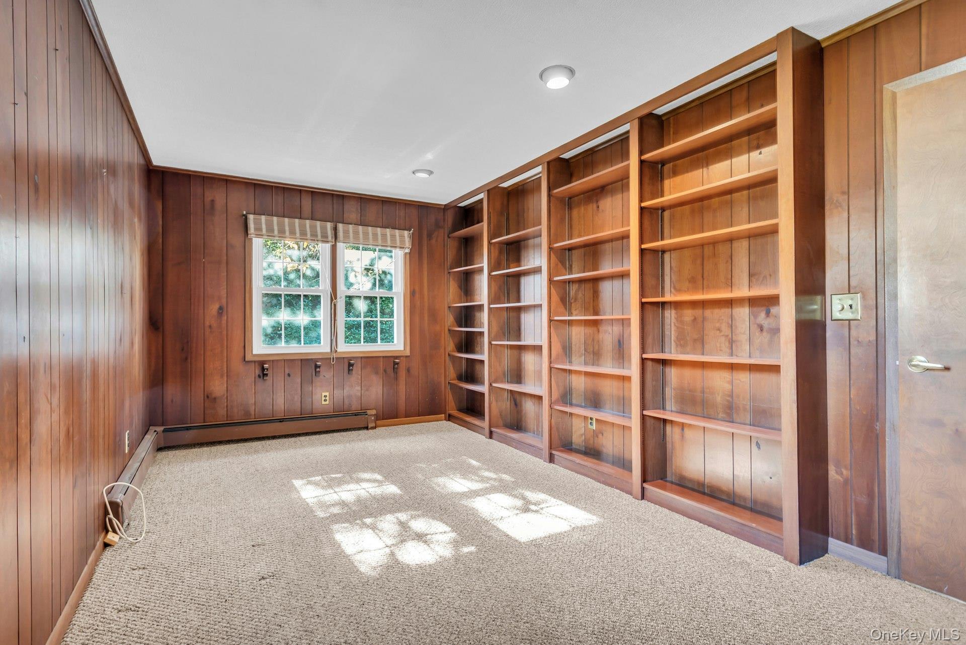 12 Violet Road Bayville, NY 11709 - Photo 19 of 43