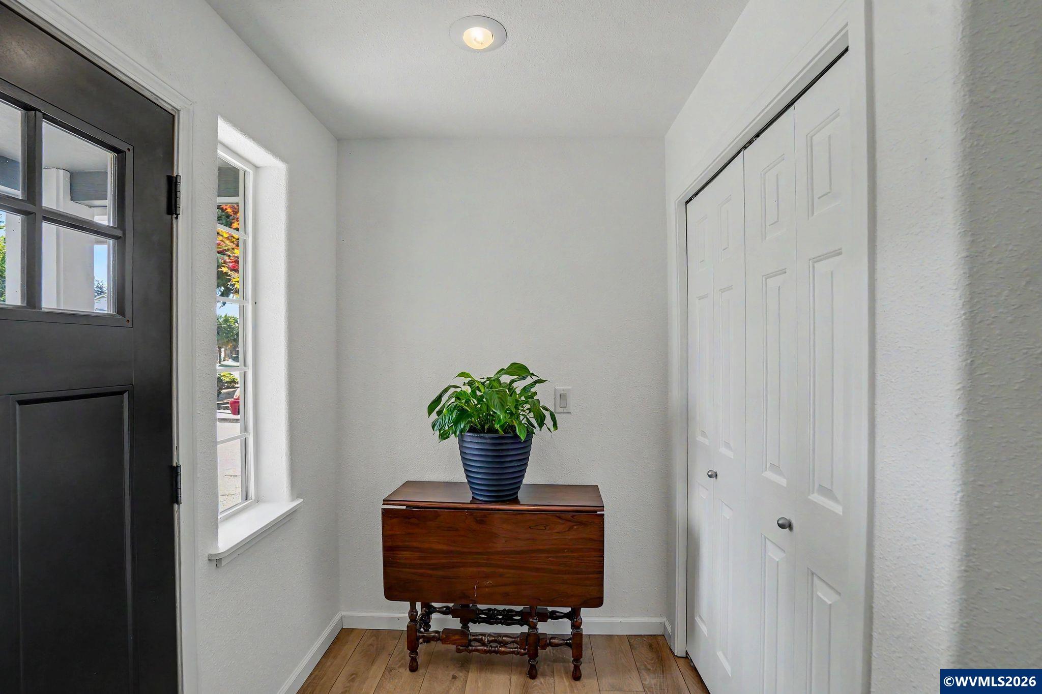 1295 Barnick Road Northeast Keizer, OR 97303 - Photo 10 of 43 Gallery Image 10