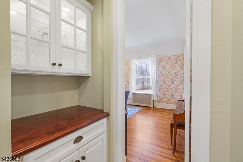 211 Mountainside Road Mendham, NJ 07945 - Photo 13 of 35