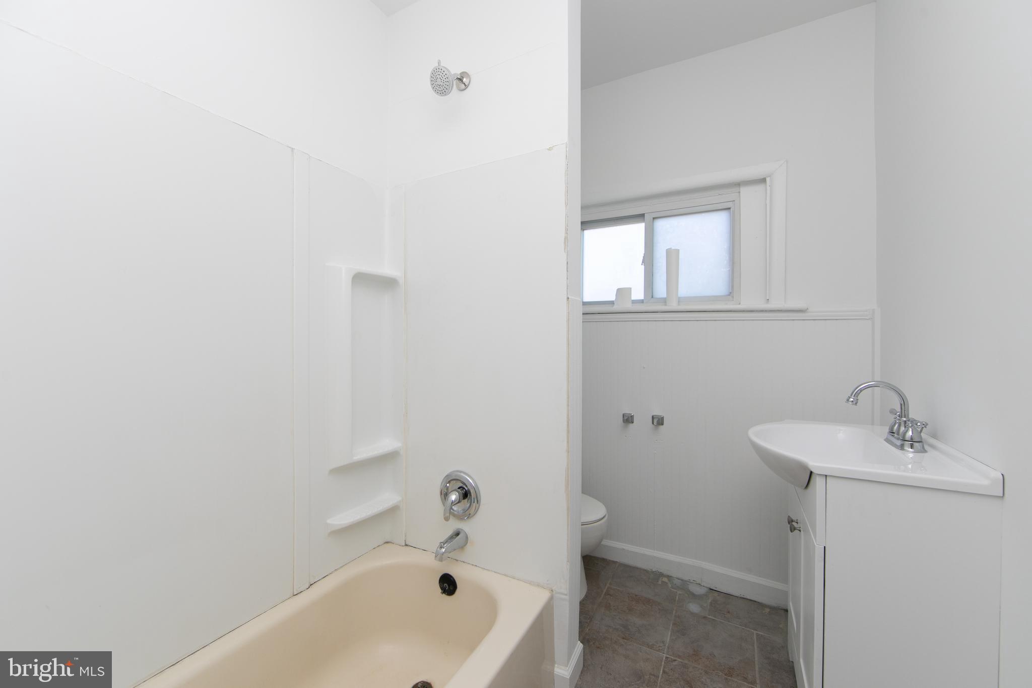 1112 West Collings Avenue, Unit B Oaklyn, NJ 08107 - Photo 18 of 30 Unit B - Bathroom